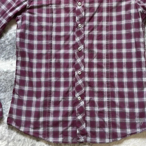 🔥4/$20 Guess Plaid Button  Down - Picture 7 of 10